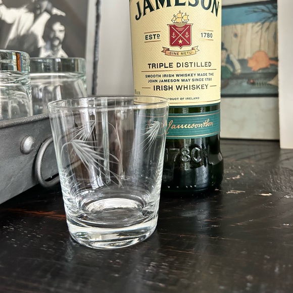 Mid-Century Modern Etched Whiskey Glass *Vintage* - Picture 2 of 5